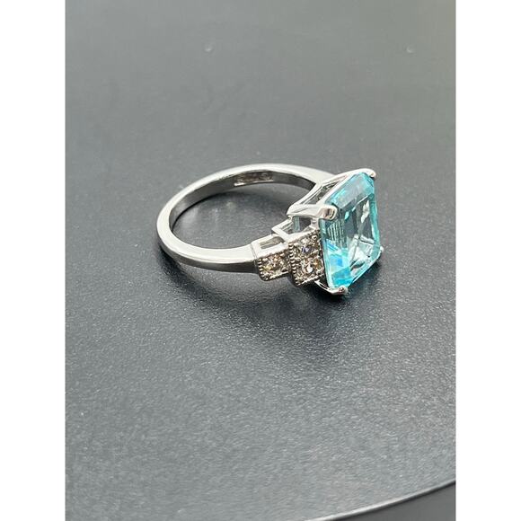Designer Sterling Silver Emerald Cut Stimulated Blue CZ Stone Solitaire Ring 8.5 - Picture 12 of 13
